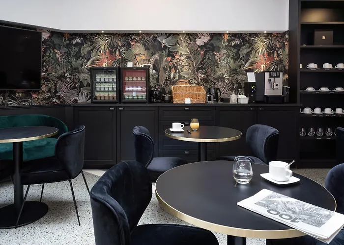 31 - Tour EiffelHotel Parijs